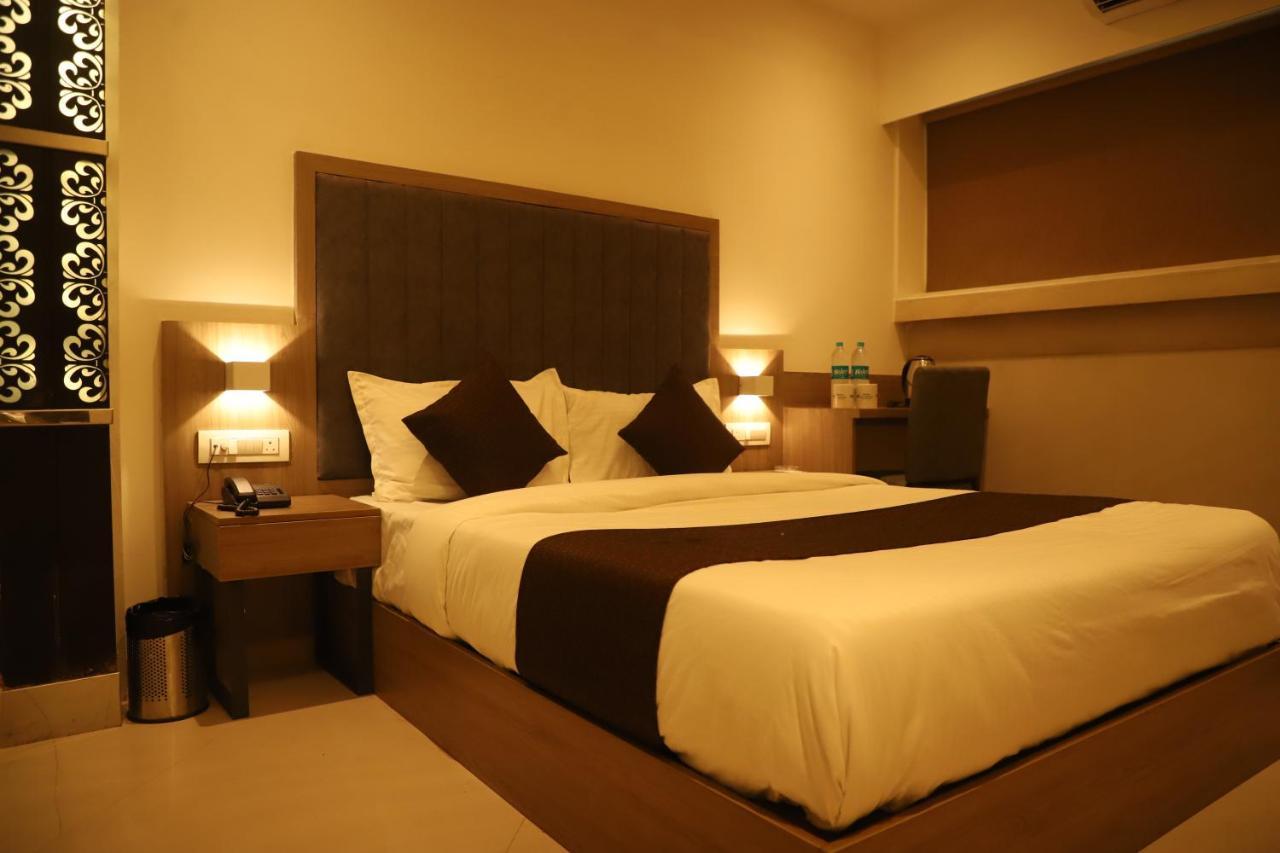 Sai Pritam Hotel Bombay